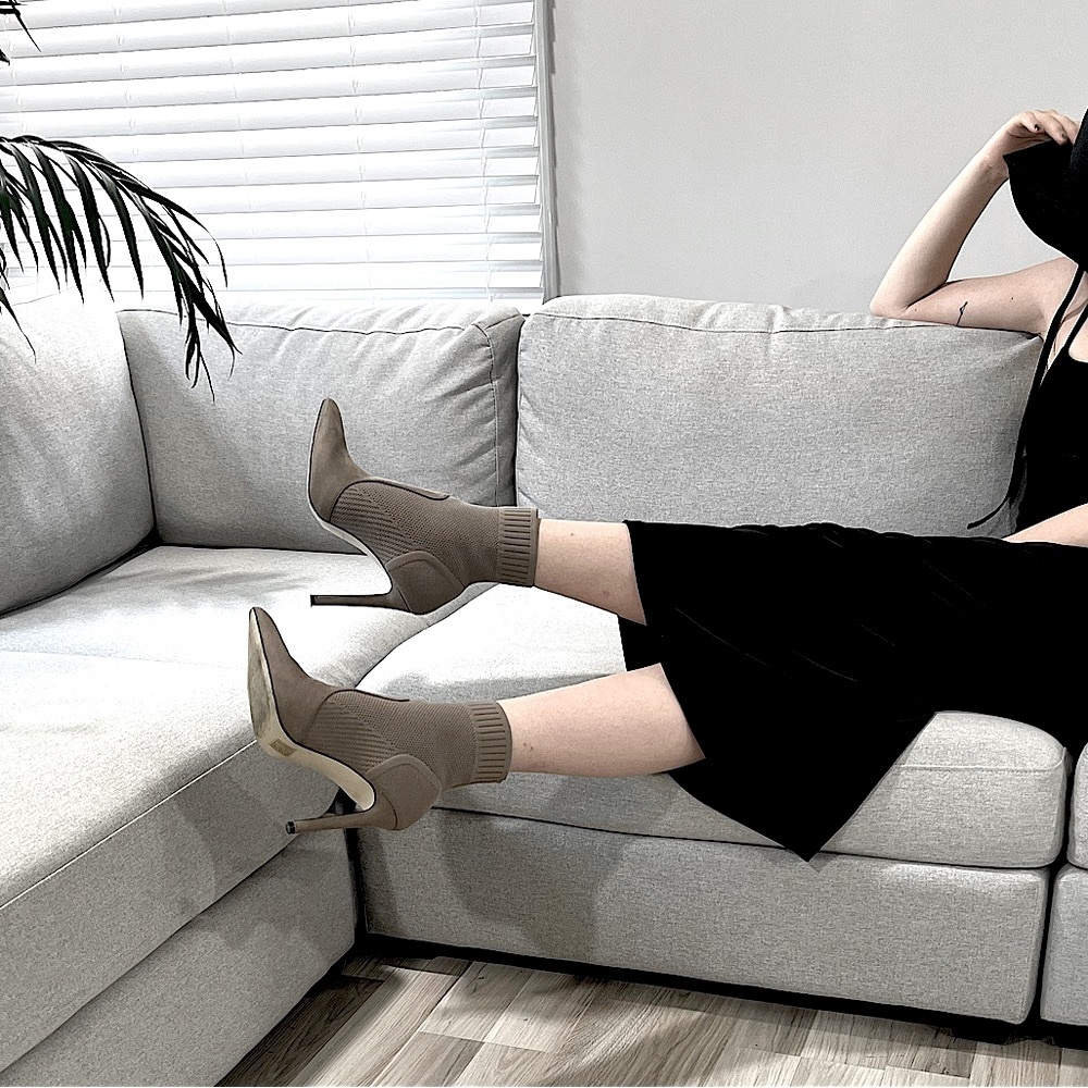 Vegan-High sock heels